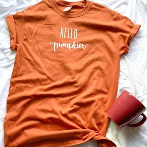 ‘Hello pumpkin’ custom tee.